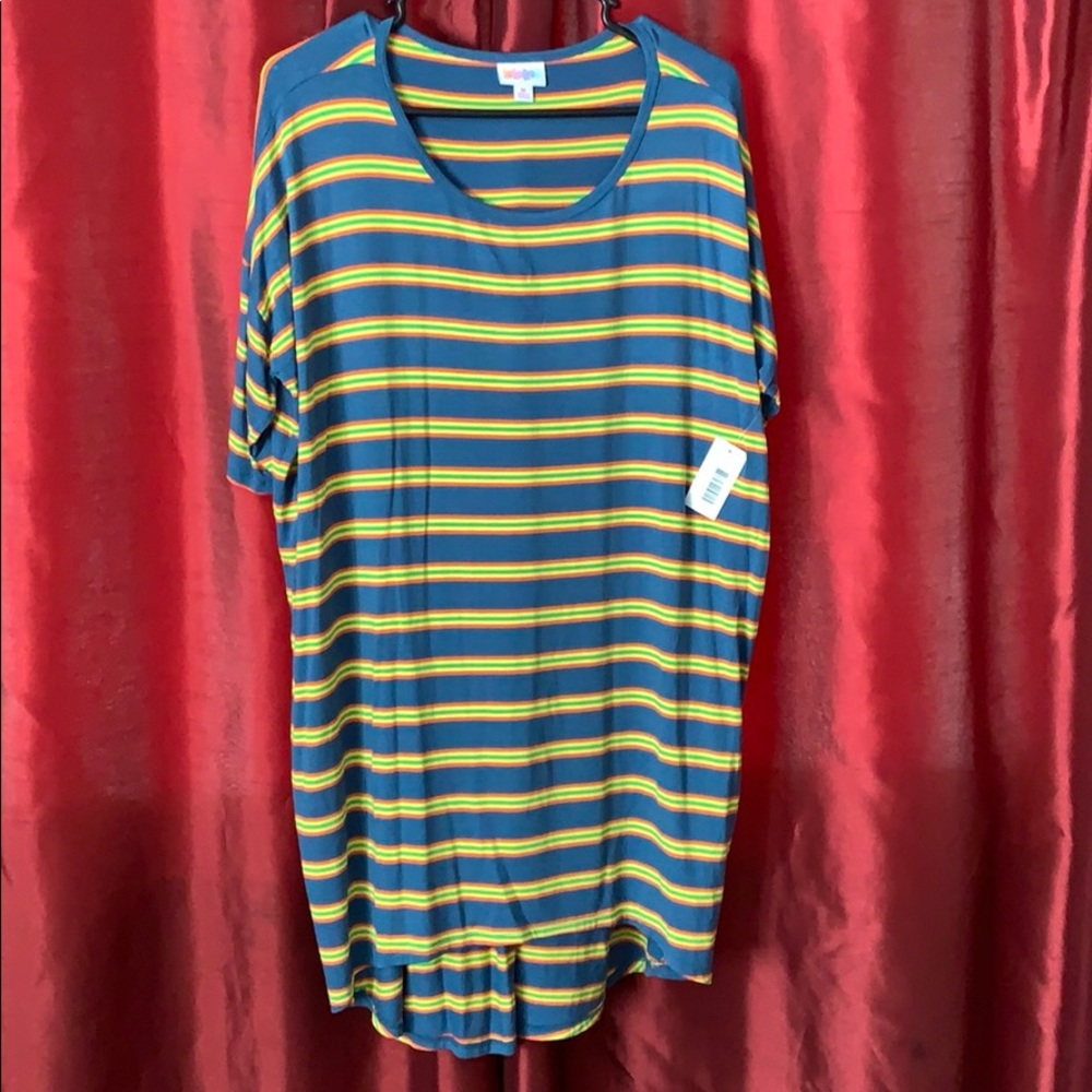 LuLaRoe shirt